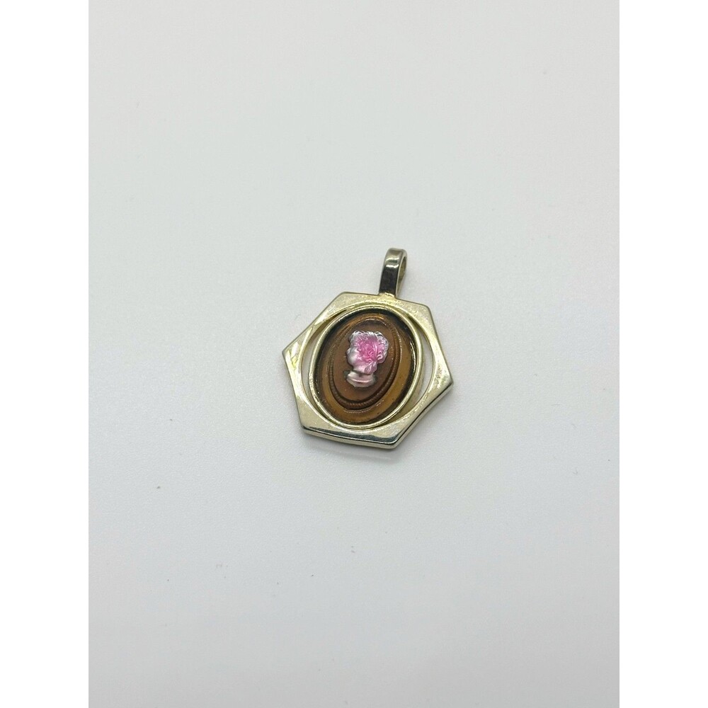 Vintage Intaglio Cameo Pendant Hexagon Gold Tone Left Facing - Picture 6 of 6